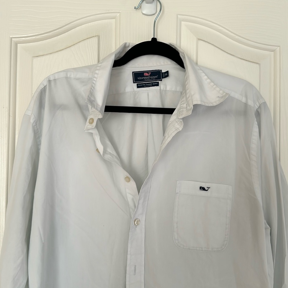 Vineyard Vines Button Down - image 1